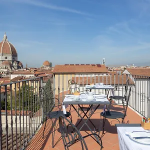 palazzo-graziani.it-tuscanyhotel.com/